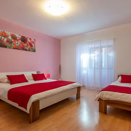 Letish, A Charming And Inviting Mediterranean Vakantiehuis