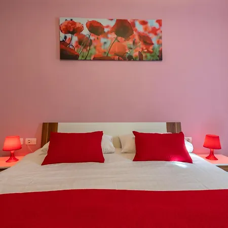 Letish, A Charming And Inviting Mediterranean Vakantiehuis *