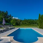 Vikendica Letish, A Charming And Inviting Mediterranean *