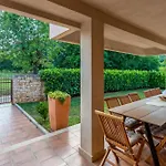 Vikendica Letish, A Charming And Inviting Mediterranean Santalezi