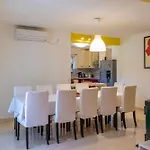 Vikendica Letish, A Charming And Inviting Mediterranean