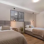 Vikendica Letish, A Charming And Inviting Mediterranean *