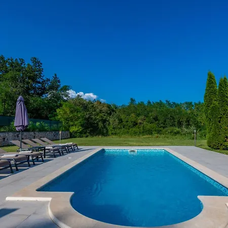 펜션 Letish, A Charming And Inviting Mediterranean *