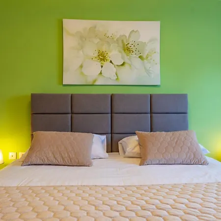 Letish, A Charming And Inviting Mediterranean 펜션