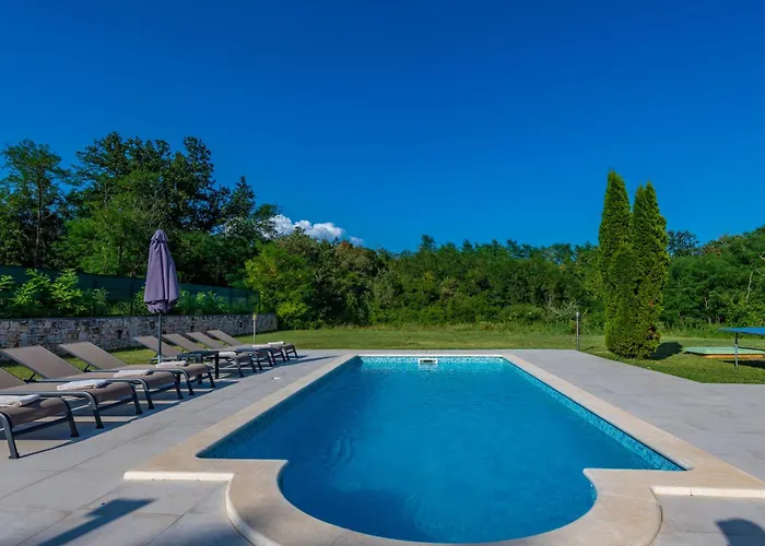 Hébergement de vacances Letish, A Charming And Inviting Mediterranean *
