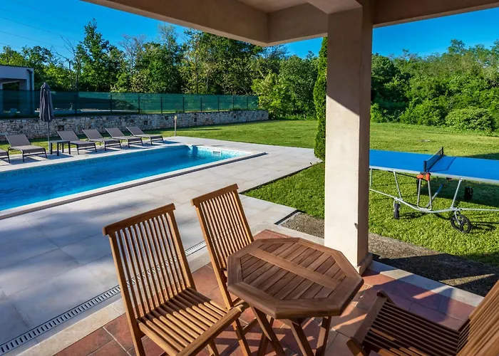 Hébergement de vacances Letish, A Charming And Inviting Mediterranean *